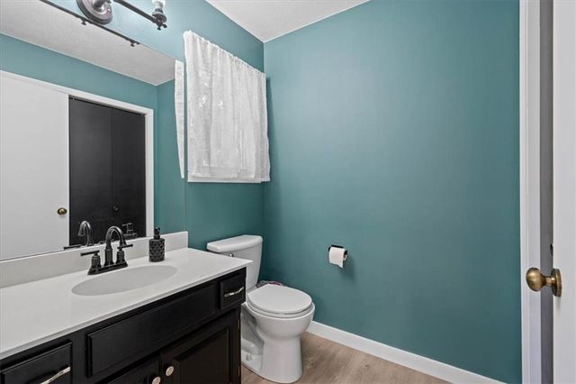 15704 Horton Lane, Overland Park, KS 66223