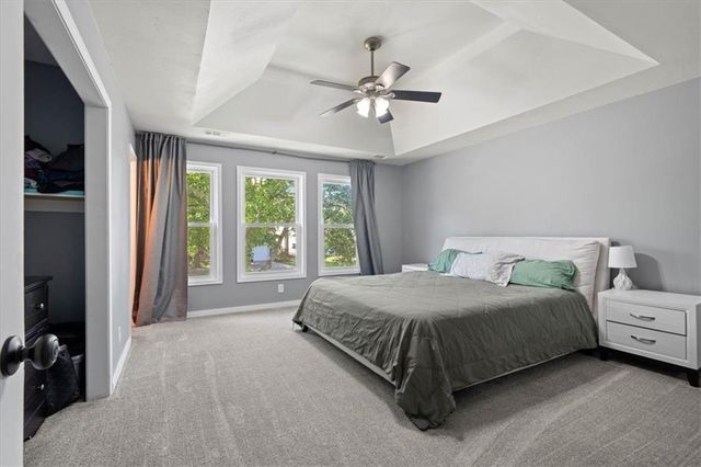 15704 Horton Lane, Overland Park, KS 66223