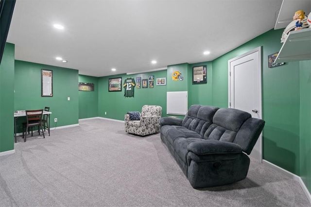 15704 Horton Lane, Overland Park, KS 66223