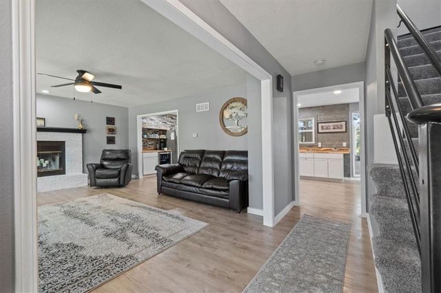 15704 Horton Lane, Overland Park, KS 66223