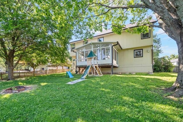 15704 Horton Lane, Overland Park, KS 66223