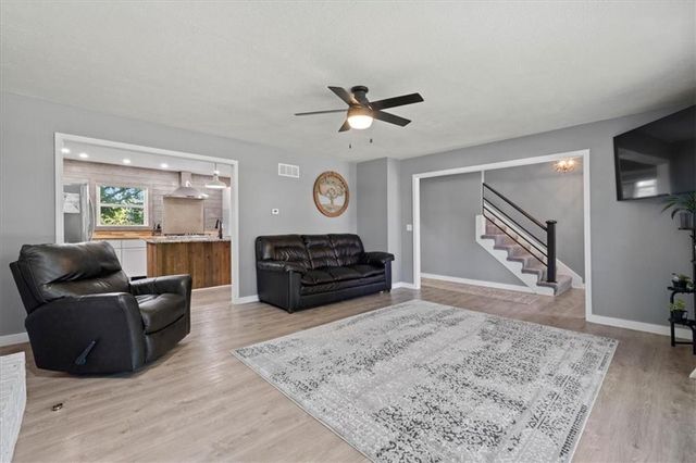 15704 Horton Lane, Overland Park, KS 66223