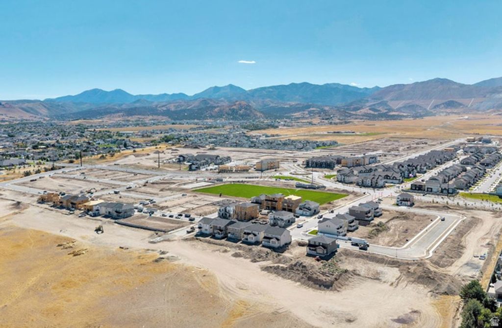 Image 12 of property listing at 6363 W ALPINE LAKE LN #220, Herriman, UT 84096