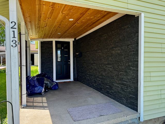 213 Maple Street, Crawfordsville, IN 47933