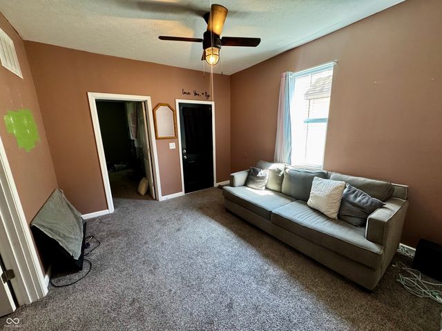 213 Maple Street, Crawfordsville, IN 47933