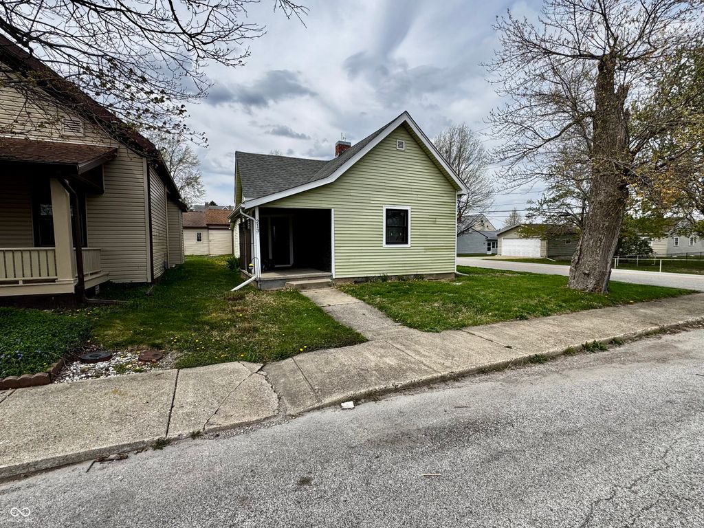 213 Maple Street, Crawfordsville, IN 47933