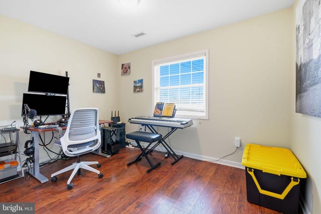 59 IROQUOIS RD, Levittown, PA 19057