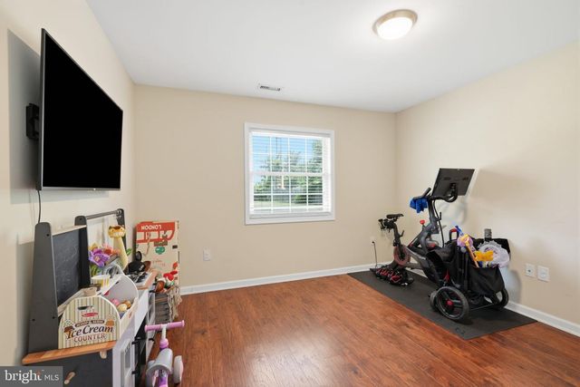 59 IROQUOIS RD, Levittown, PA 19057