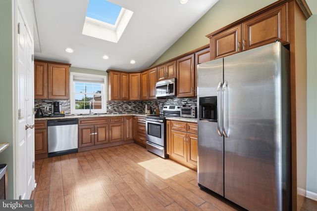59 IROQUOIS RD, Levittown, PA 19057