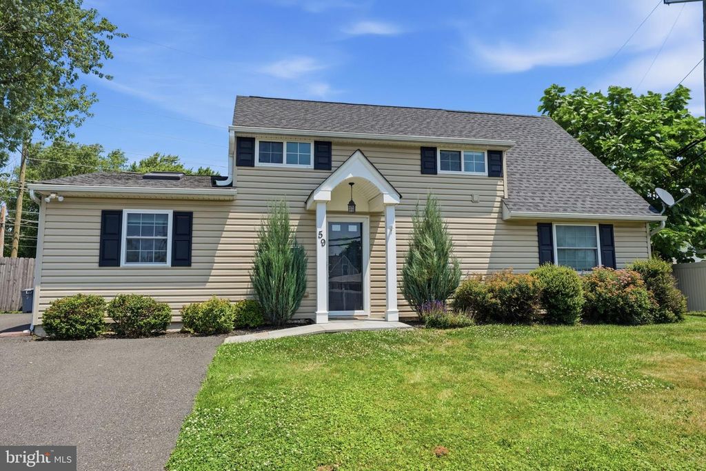 59 IROQUOIS RD, Levittown, PA 19057