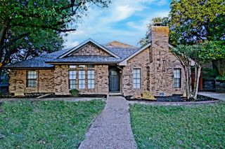 3132 Hurstview Drive, Hurst, TX 76054