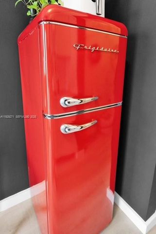 1060 Pennsylvania Ave 3, Miami Beach, FL 33139