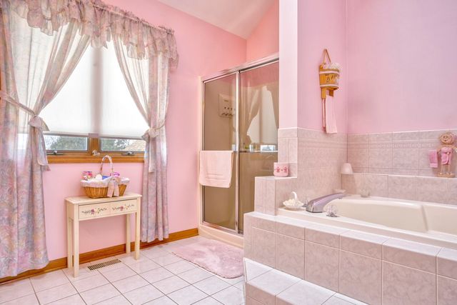 9179 Franklin Drive, St. John, IN 46373