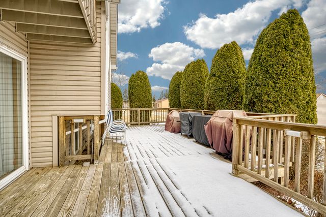 9179 Franklin Drive, St. John, IN 46373