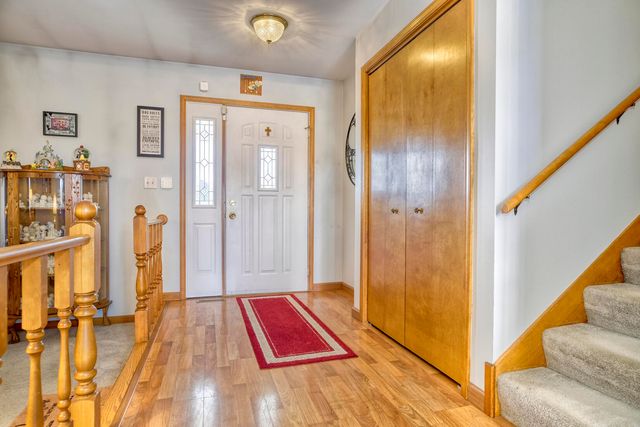 9179 Franklin Drive, St. John, IN 46373