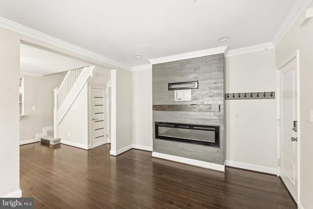 2913 OAKHILL AVE, Baltimore, MD 21207