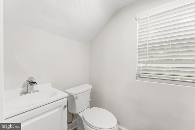 2913 OAKHILL AVE, Baltimore, MD 21207
