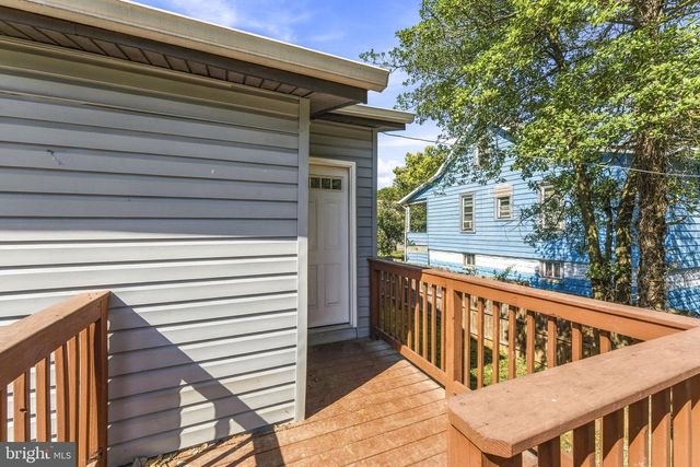 2913 OAKHILL AVE, Baltimore, MD 21207