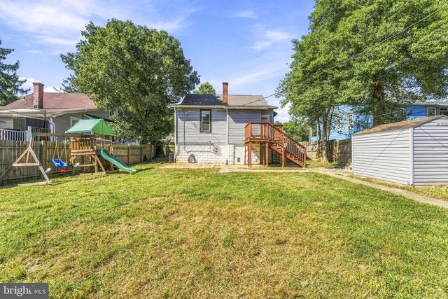 2913 OAKHILL AVE, Baltimore, MD 21207