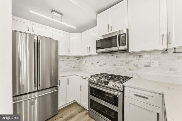 2913 OAKHILL AVE, Baltimore, MD 21207