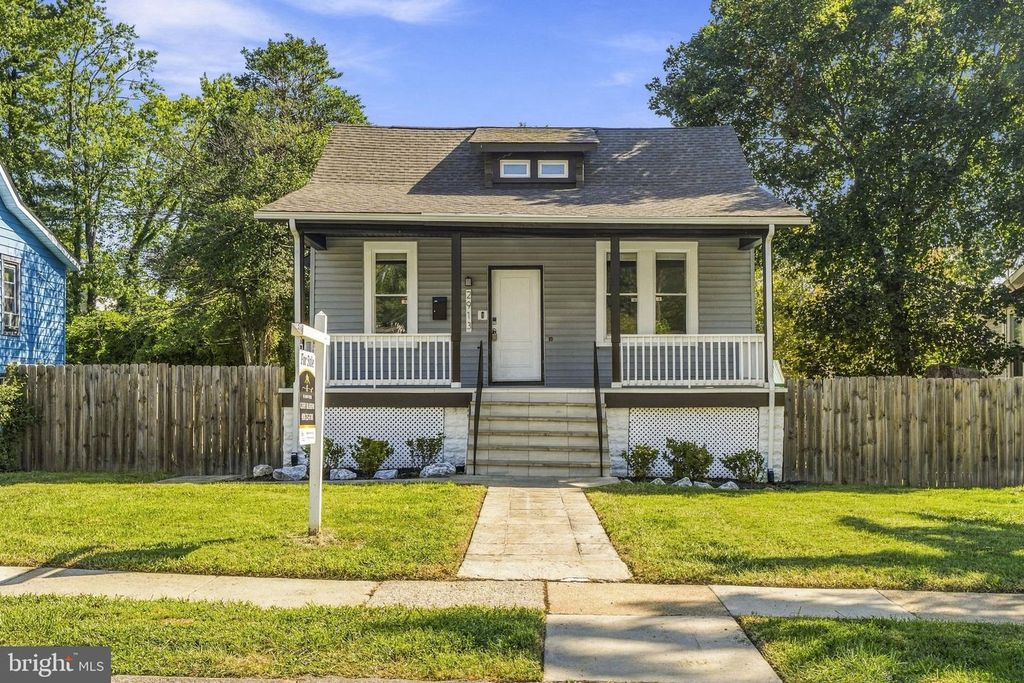2913 OAKHILL AVE, Baltimore, MD 21207