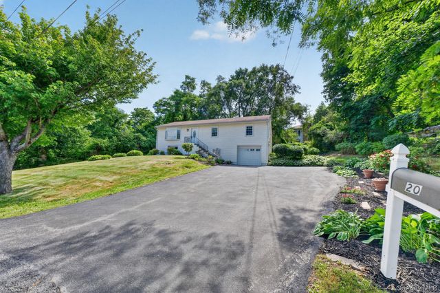 20 Muscoot Road W, Mahopac, NY 10541