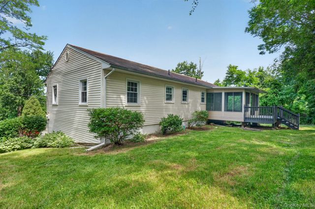 20 Muscoot Road W, Mahopac, NY 10541