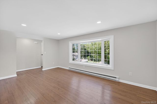 20 Muscoot Road W, Mahopac, NY 10541