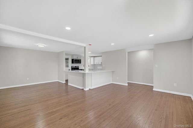 20 Muscoot Road W, Mahopac, NY 10541