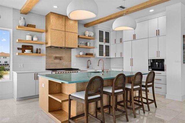 10201 GULF BOULEVARD, Treasure Island, FL 33706