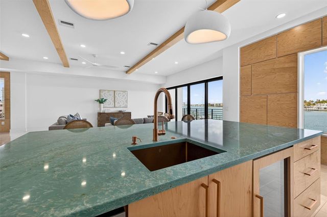 10201 GULF BOULEVARD, Treasure Island, FL 33706