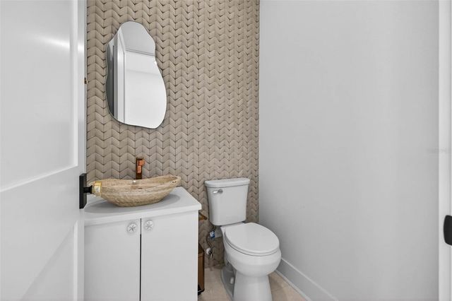 10201 GULF BOULEVARD, Treasure Island, FL 33706