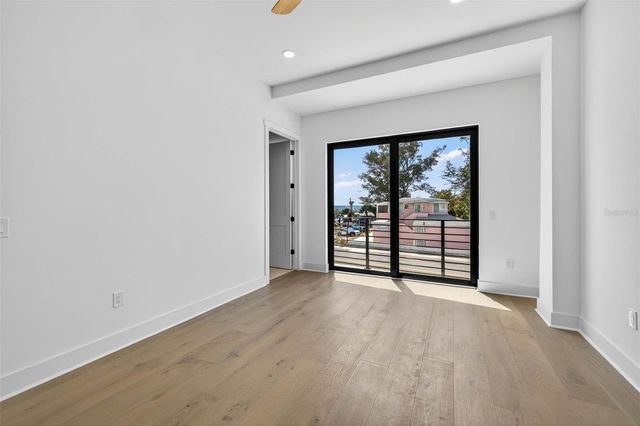 10201 GULF BOULEVARD, Treasure Island, FL 33706