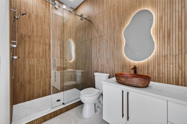 10201 GULF BOULEVARD, Treasure Island, FL 33706