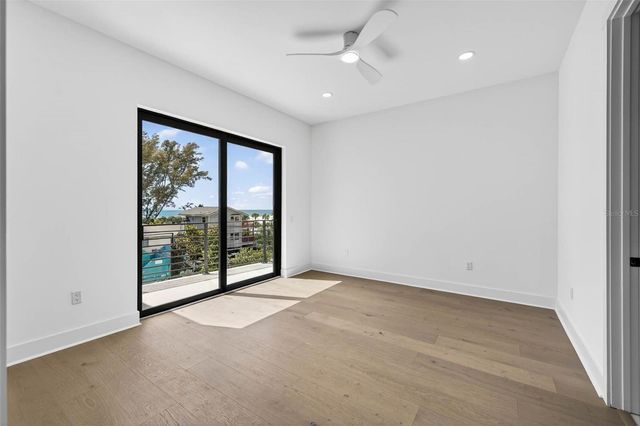 10201 GULF BOULEVARD, Treasure Island, FL 33706