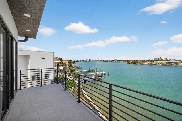 10201 GULF BOULEVARD, Treasure Island, FL 33706