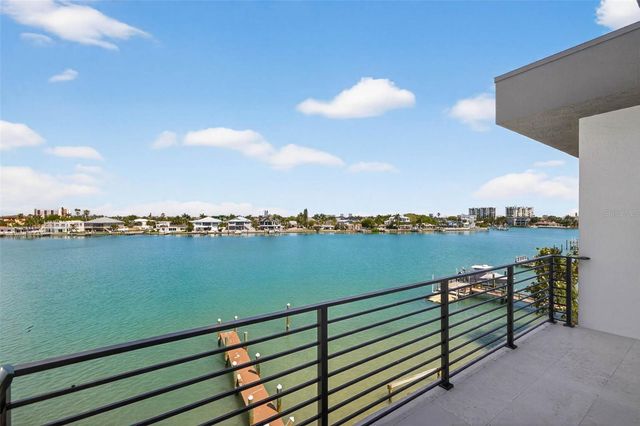 10201 GULF BOULEVARD, Treasure Island, FL 33706