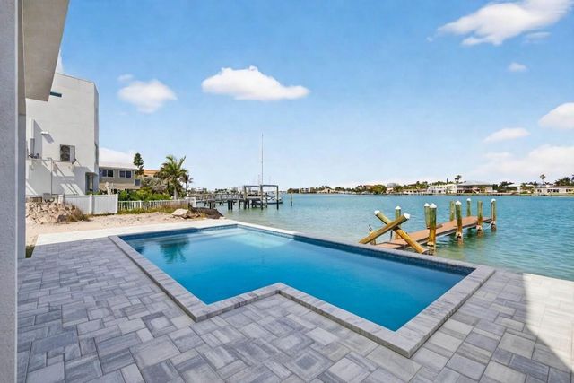 10201 GULF BOULEVARD, Treasure Island, FL 33706