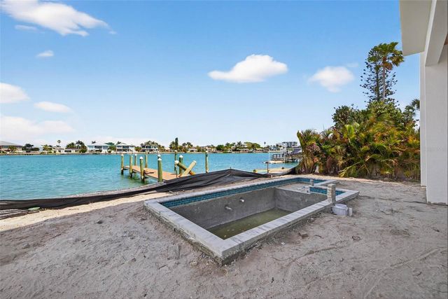 10201 GULF BOULEVARD, Treasure Island, FL 33706