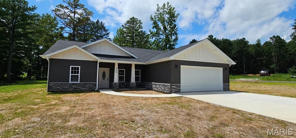 238 Ruth Harris Lane, Poplar Bluff, MO 63901