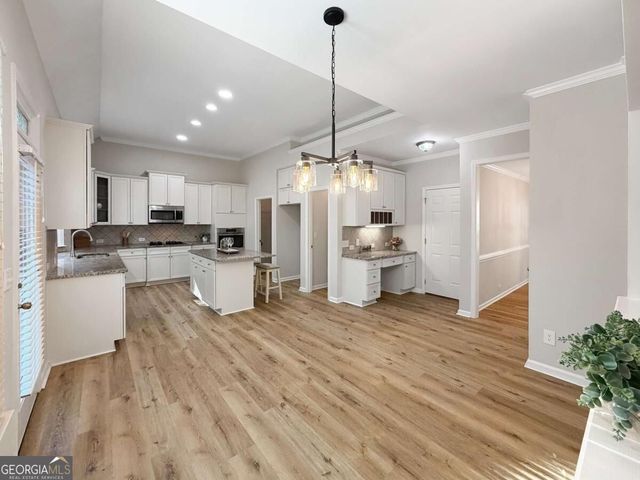 3792 Suwanee Mill Drive, Buford, GA 30518