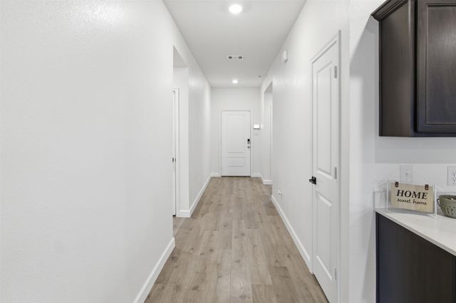 1301 Stuarts Forest Drive, Denton, TX 76207