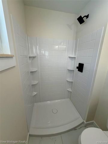 5511 Cottonwood Drive, Swartz Creek, MI 48473