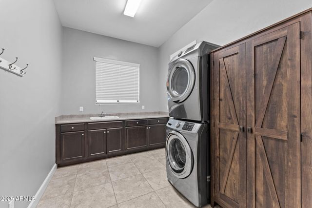 3827 E MEAD Drive, Chandler, AZ 85249