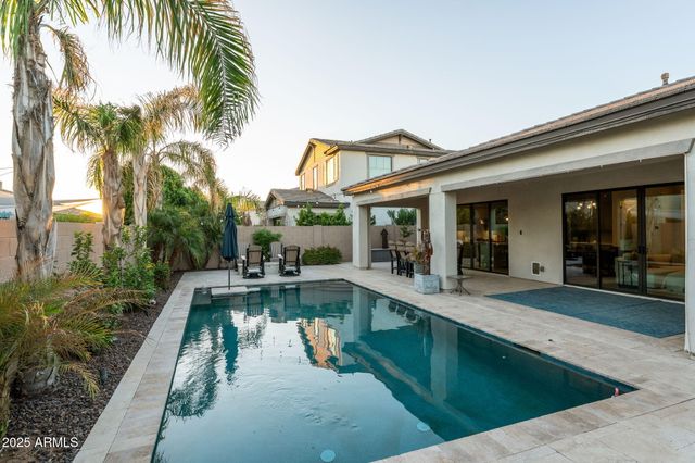 3827 E MEAD Drive, Chandler, AZ 85249