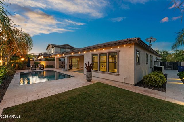 3827 E MEAD Drive, Chandler, AZ 85249