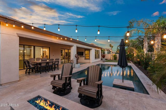 3827 E MEAD Drive, Chandler, AZ 85249