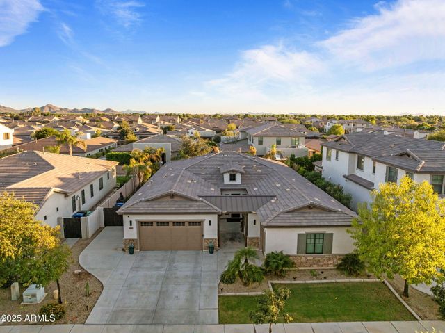 3827 E MEAD Drive, Chandler, AZ 85249