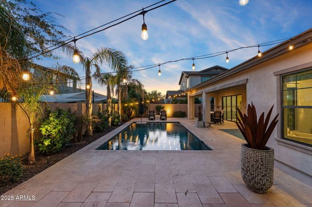 3827 E MEAD Drive, Chandler, AZ 85249