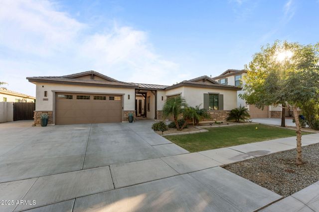 3827 E MEAD Drive, Chandler, AZ 85249